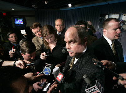 GM’s new CEO Fritz Henderson addresses the media during a news conference in Detroit March 31, 2009. Henderson said the company may have to close more plants in an effort to meet tougher requirements for government aid.
