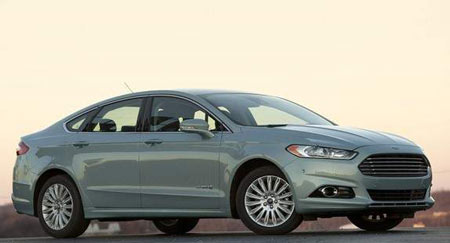 2015 Ford Fusion Hybrid (Ford)