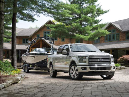 The F-150 Limited is expected to arrive in dealerships this winter with a starting price expected to top the F-150 Platinum’s $51,585.