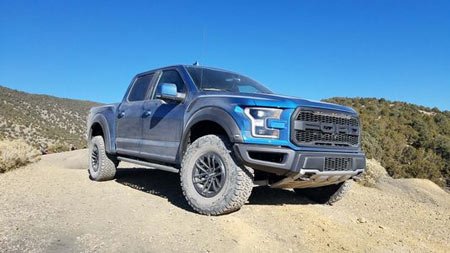 Based on the F-150, the 2019 Ford F-150 Raptor is the roughest, fastest, most enthralling pickup on the market. Call it a supertruck.