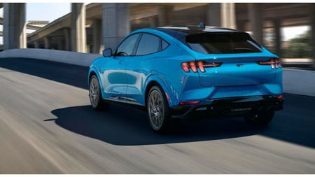 Mustang Mach-E GT Performance Edition brings the thrills that Mustang is famous for. (Photo: Ford)
