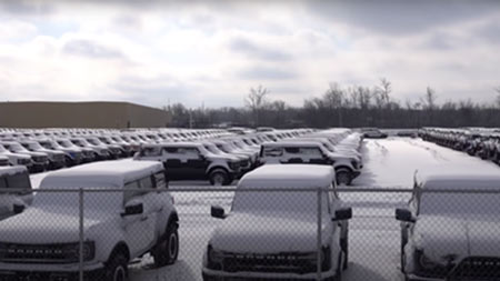 A parking lot full of new Ford Broncos missing their semiconductors PHOTO BY VIA KENSTEVENS5150 ON YOUTUBE